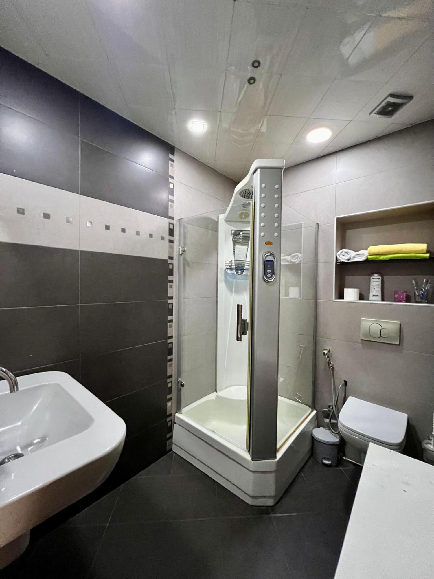 Promenade 2 Bdr Apartment Баку Экстерьер фото